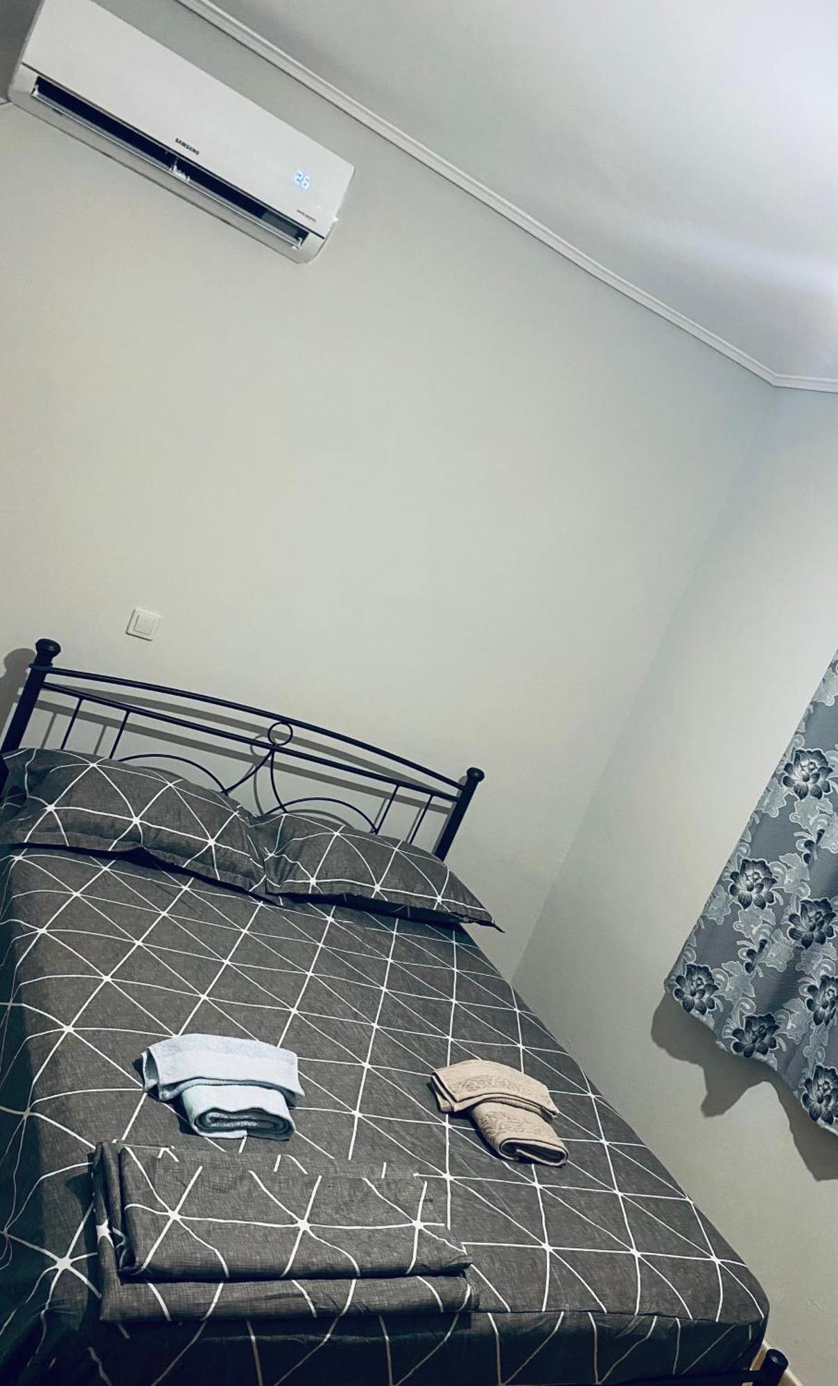 Christinas House Near Athens Airport-port-sea Apartment